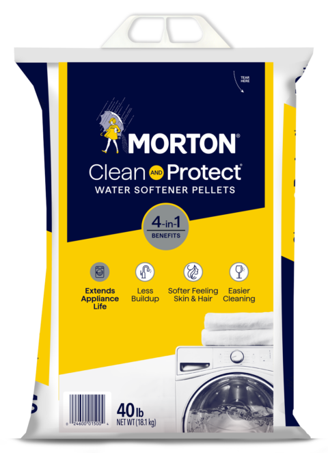 Morton Clean and Protect Water Softener Pellets packaging, 40 lb (18.1 kg), highlighting 4-in-1 benefits: extends appliance life, reduces buildup, promotes softer skin and hair, and facilitates easier cleaning.