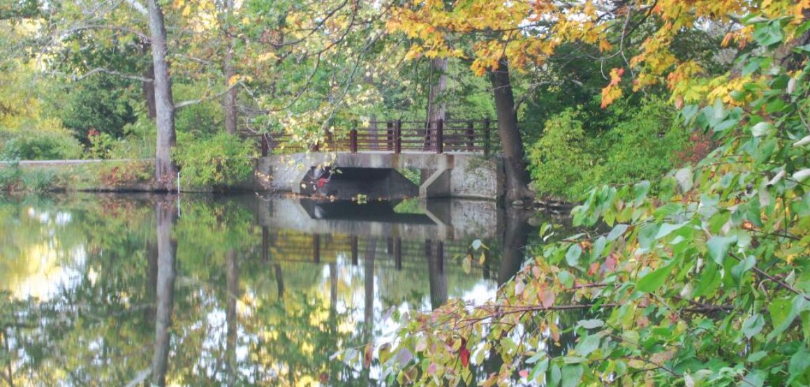 Bridge at southeast side of Lake Marmo(2000s)