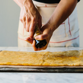 ROASTED GARLIC CAPRESE FLATBREAD 2